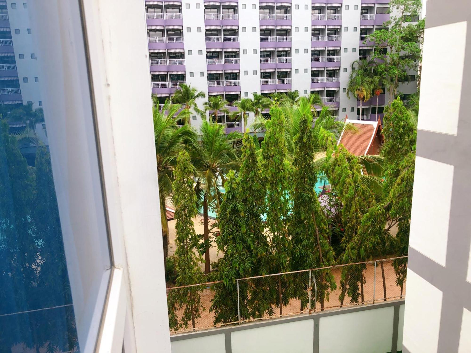 Centara Avenue Residence By Daisy Pattaya 1 Exterior photo