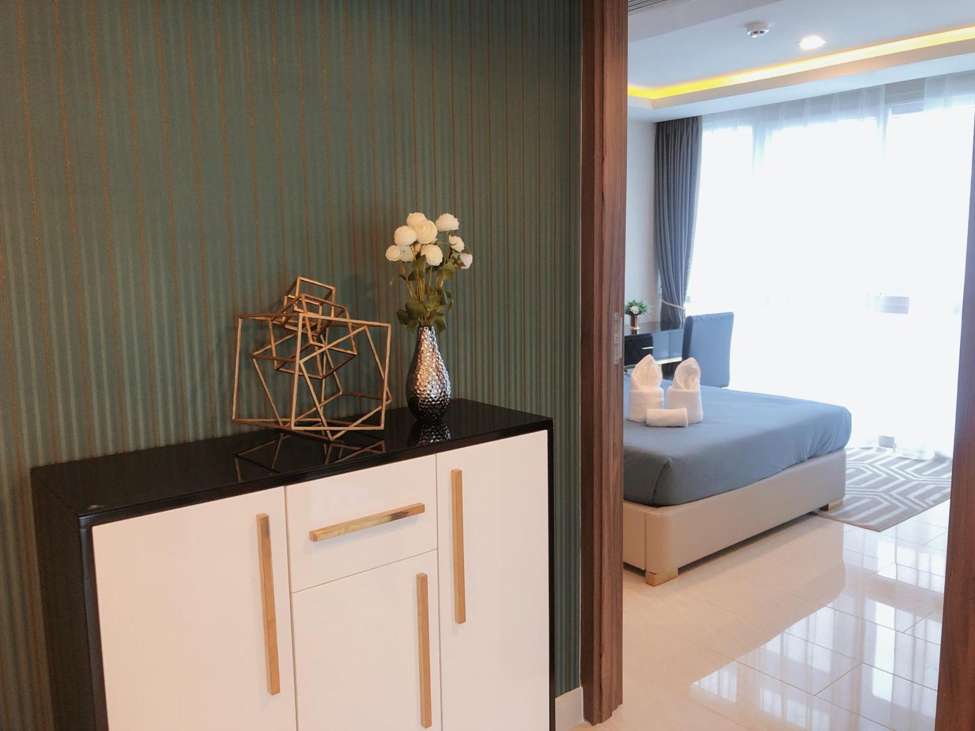 Centara Avenue Residence By Daisy Pattaya 1 Exterior photo